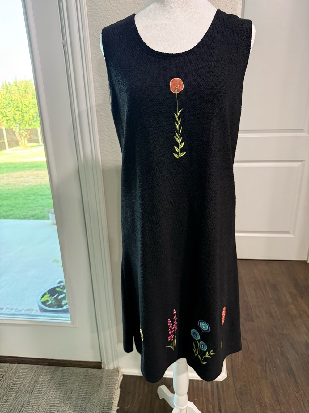 Black Midi Dress with Floral Appliqué and Beads Size M